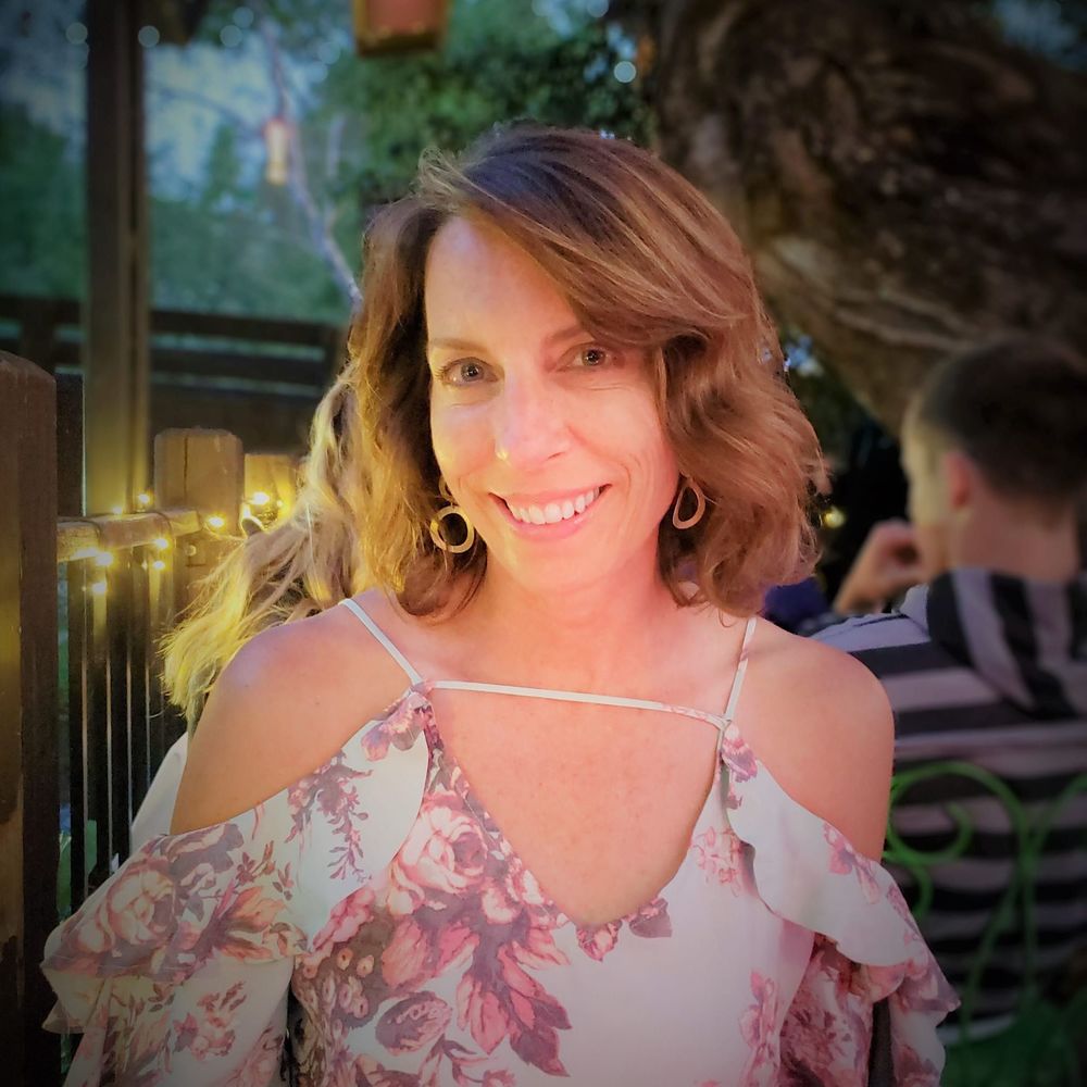 Meet your Posher, Monica